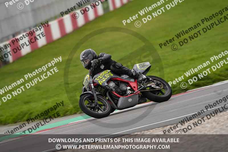 donington no limits trackday;donington park photographs;donington trackday photographs;no limits trackdays;peter wileman photography;trackday digital images;trackday photos